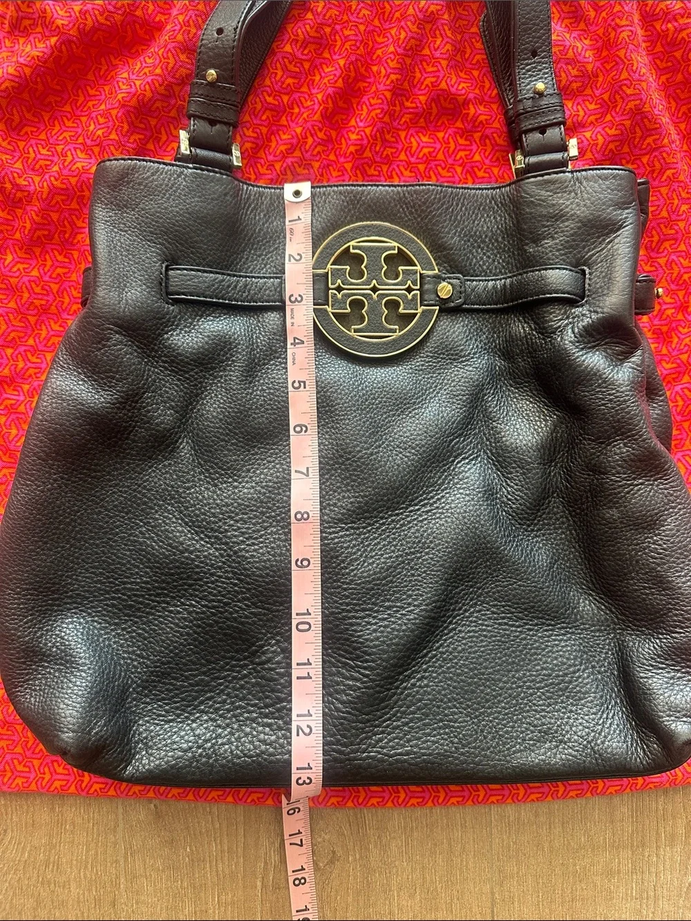 Tory Burch great black